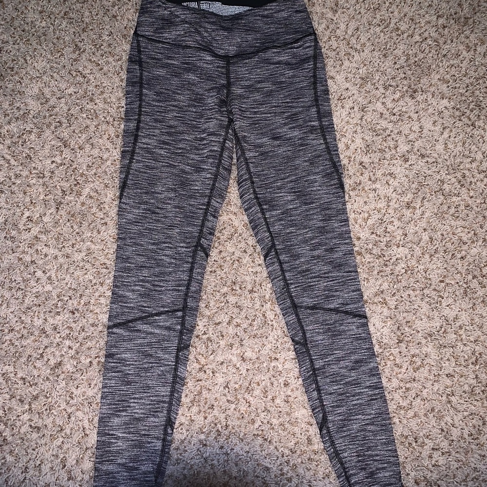 Victoria Sport Grey Leggings